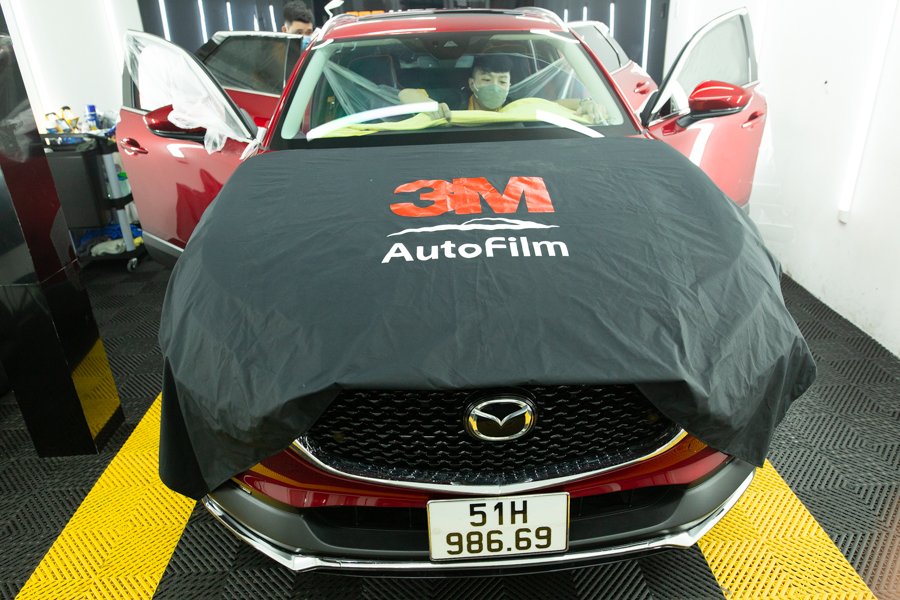 Dán phim cách nhiệt ô tô