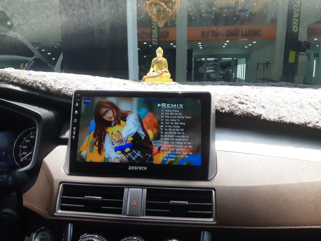 Màn hình ô tô 