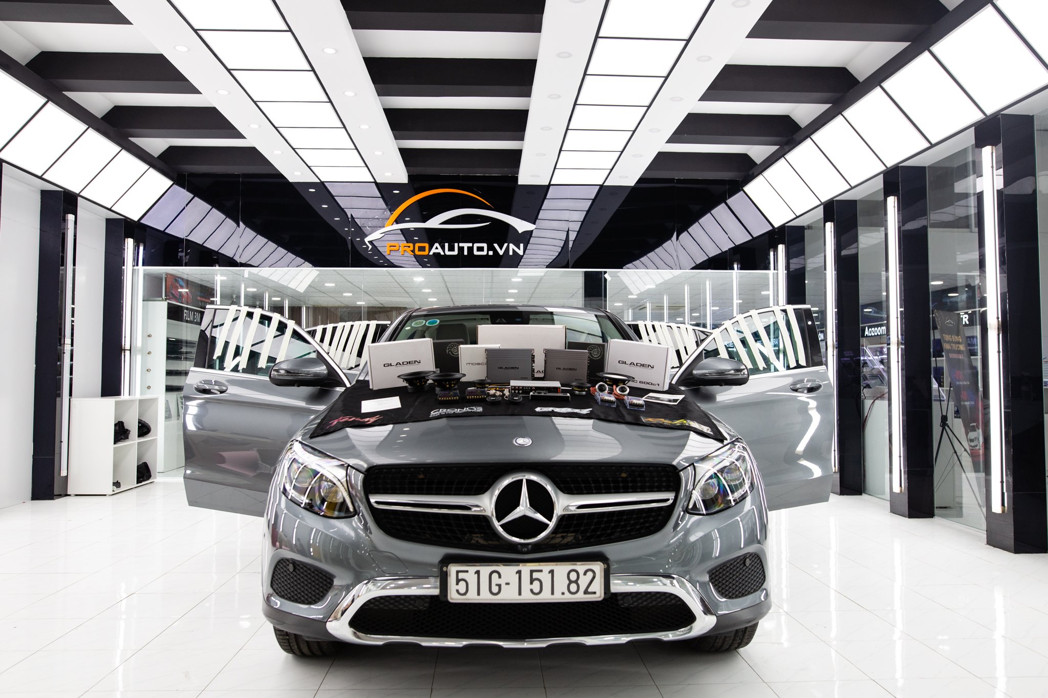 Proauto.vn - Trung tâm phụ kiện đồ chơi xe hơi uy tín tại Hà Nội