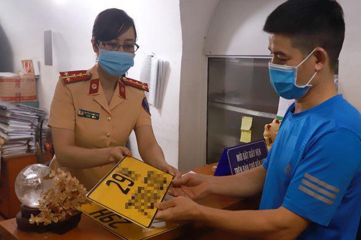 299F73C5 5058 46D5 9BB5 988A644D228B