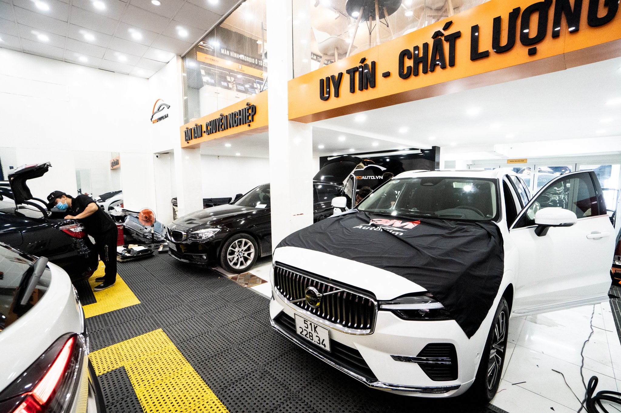 Proauto.vn - Trung tâm phụ kiện đồ chơi xe hơi uy tín tại Hà Nội