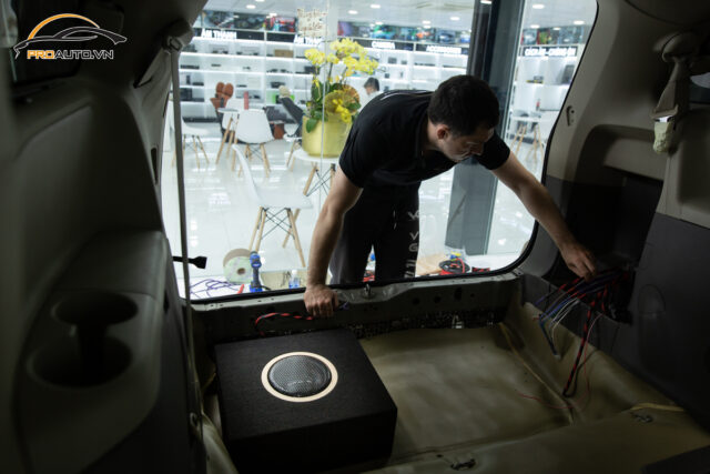 Thi công nâng cấp âm thanh xe hơi tại Proauto.vn