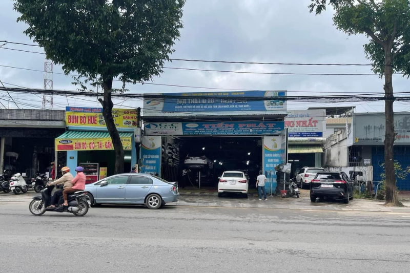 Nội thất ô tô Tiến Phát - Địa chỉ dán phim cách nhiệt ô tô tại Quảng Ngãi