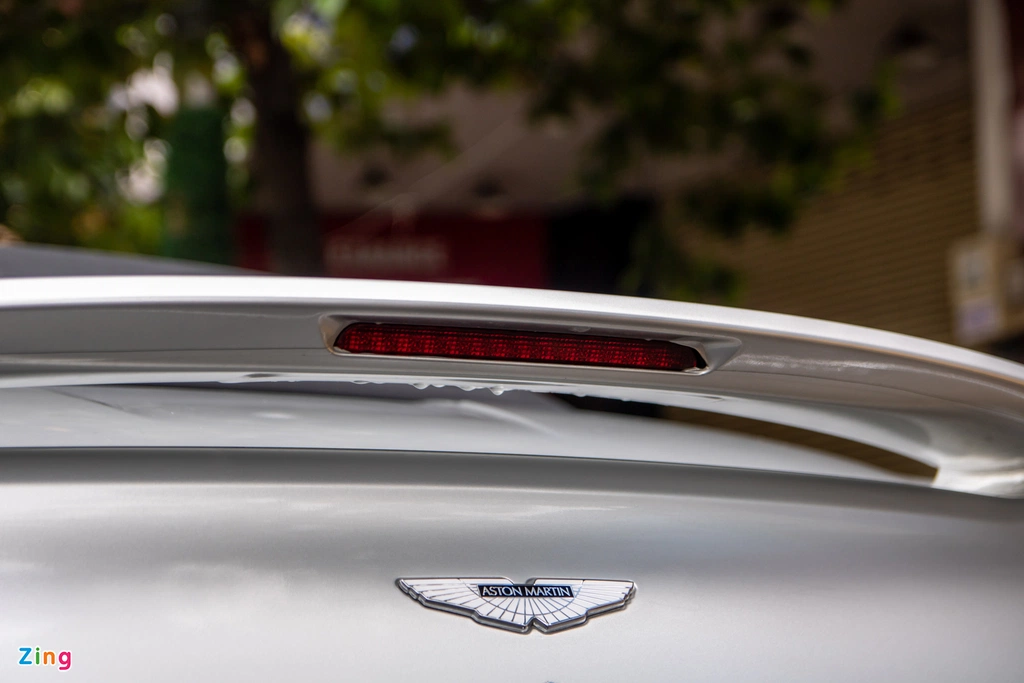 Aston Martin Vanquish