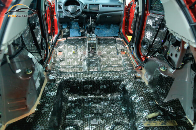 Thi công cách âm chống ồn ô tô tại Proauto.vn