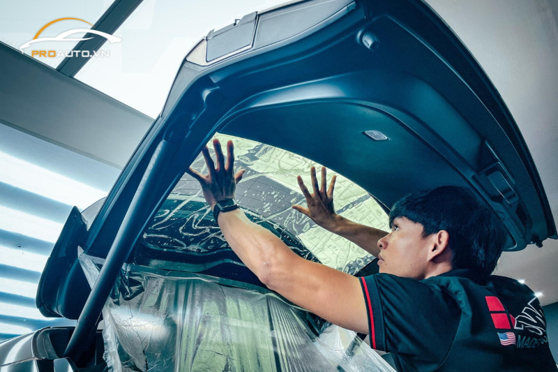 Có nên dán phim cách nhiệt ô tô tại Bến Tre không?