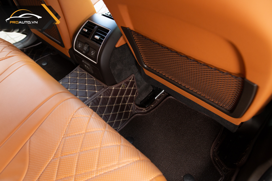 Công dụng việc bọc sàn xe ô tô