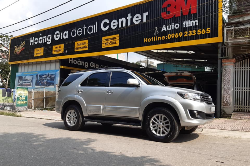 Hoàng Gia Auto Spa - Địa chỉ dán phim cách nhiệt ô tô tại Điện Biên