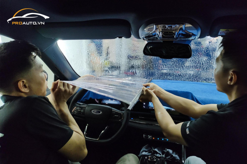 Lợi ích của việc dán phim cách nhiệt ô tô tại Phú Yên