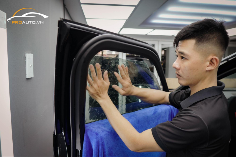 Lợi ích của việc dán phim cách nhiệt ô tô tại Tiền Giang