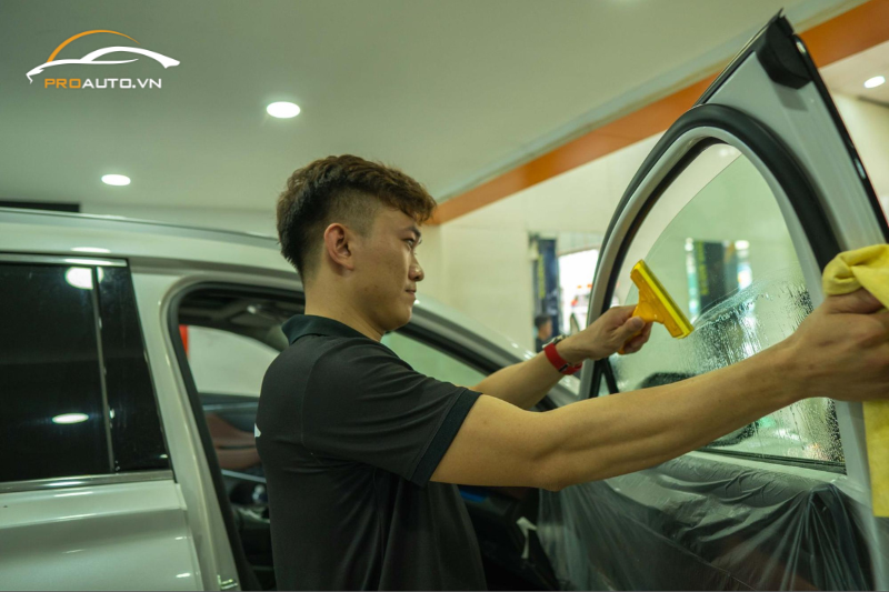 Lựa chọn phim cách nhiệt phù hợp với từng vị trí kính xe