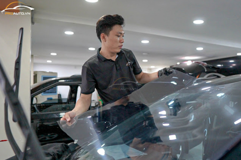 Phim cách nhiệt ô tô là gì? 