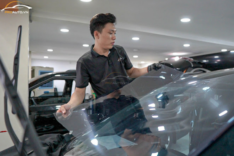 Phim cách nhiệt ô tô là gì?