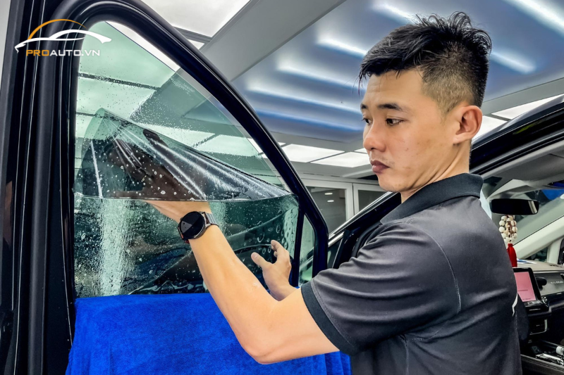 Tại sao phải dán phim cách nhiệt ô tô tại Tuyên Quang?