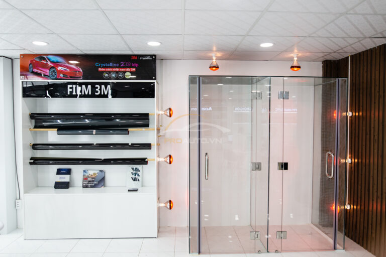 Phòng test phim cách nhiệt chuẩn tại Proauto.vn