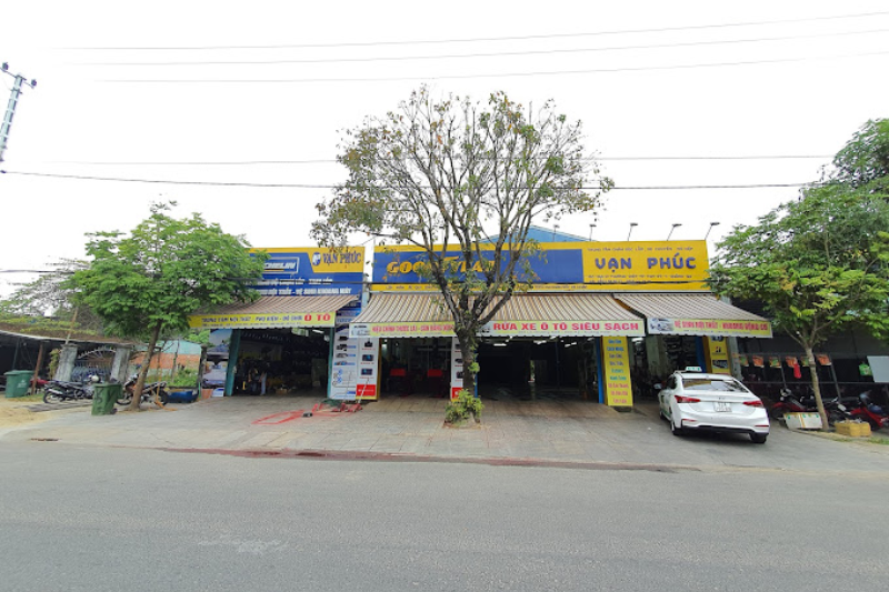 Vạn Phúc Auto - Địa chỉ dán phim cách nhiệt ô tô tại Quảng Nam