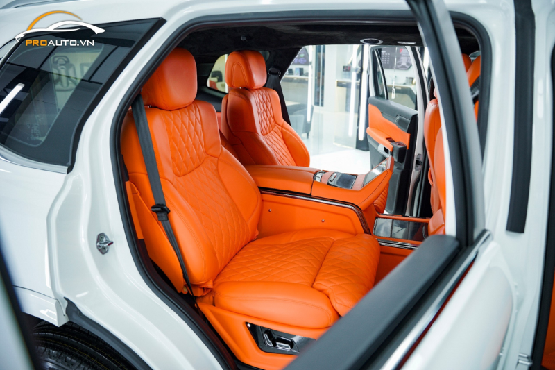Độ ghế SUV 5.0 Pro tại xưởng độ ghế limousine ô tô TPHCM uy tín