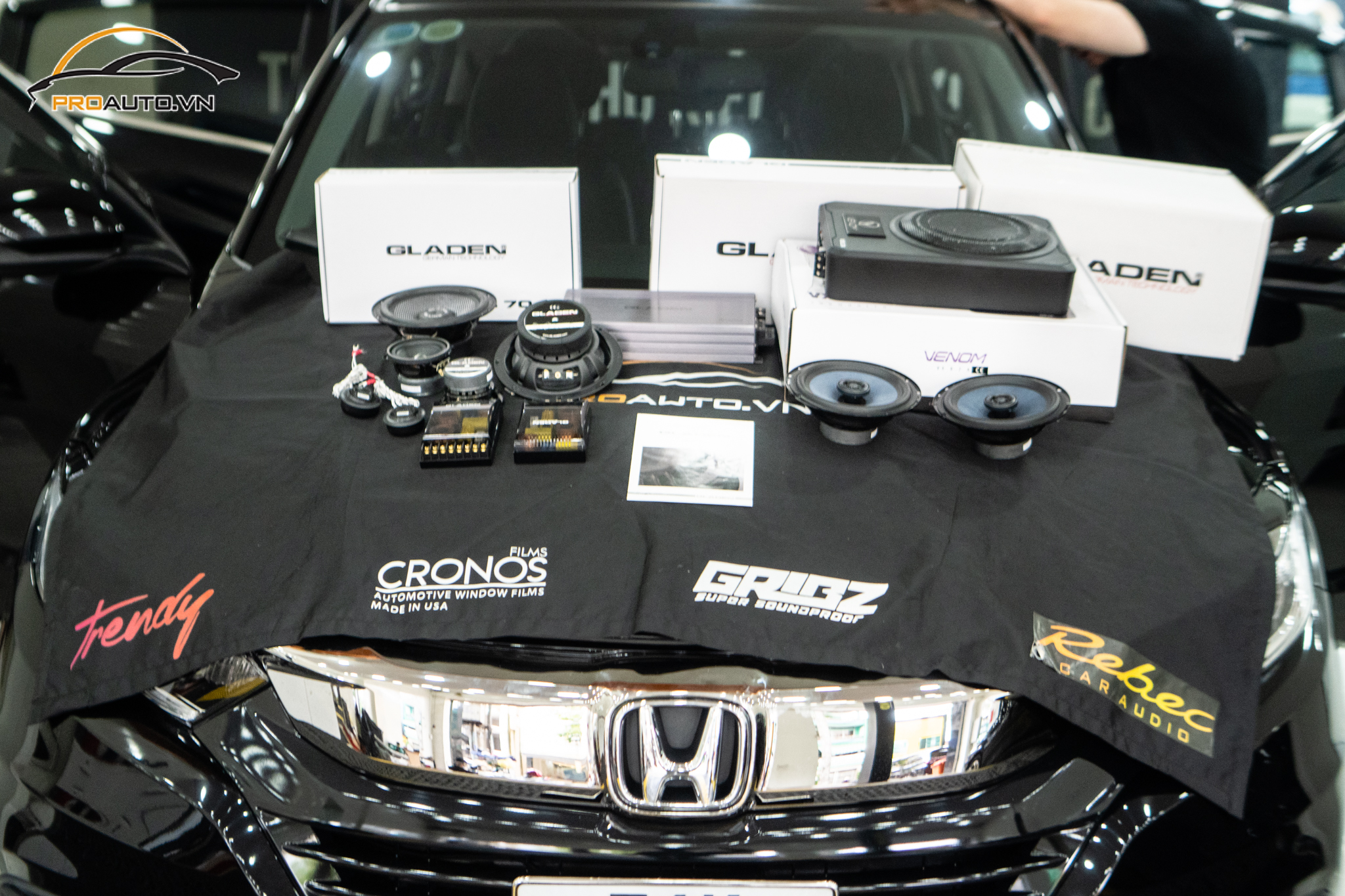 Kinh nghiệm nâng cấp hệ thống âm thanh trên ô tô hiệu quả