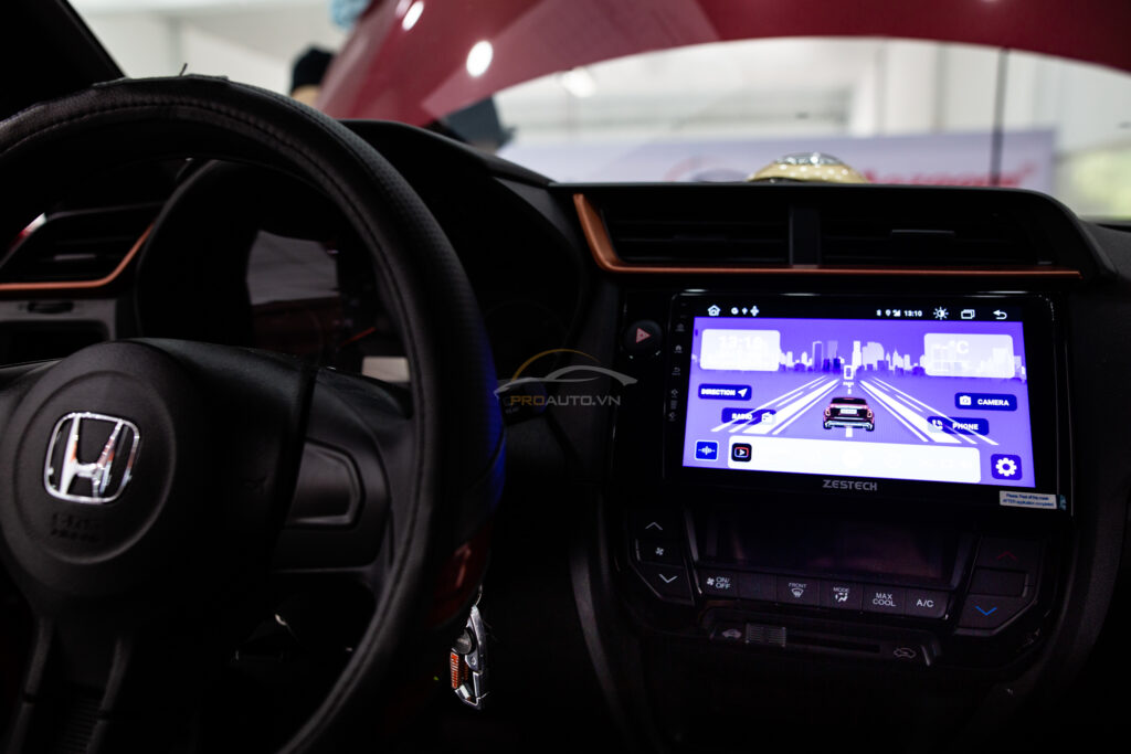 Màn hình Android xe ô tô tăng tính trải nghiệm cho người dùng 