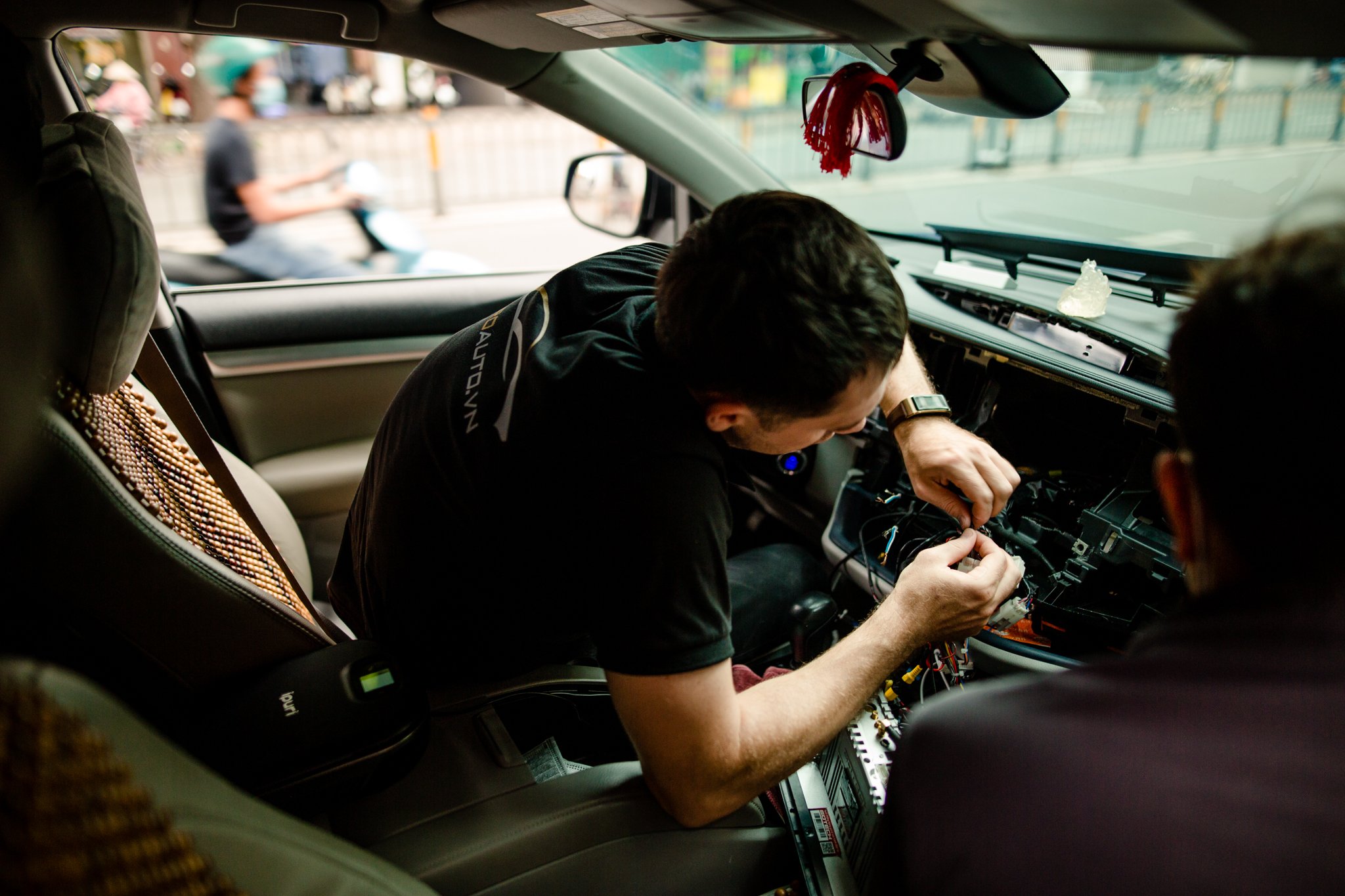 Nâng cấp phụ kiện đồ chơi ô tô tại Proauto.vn