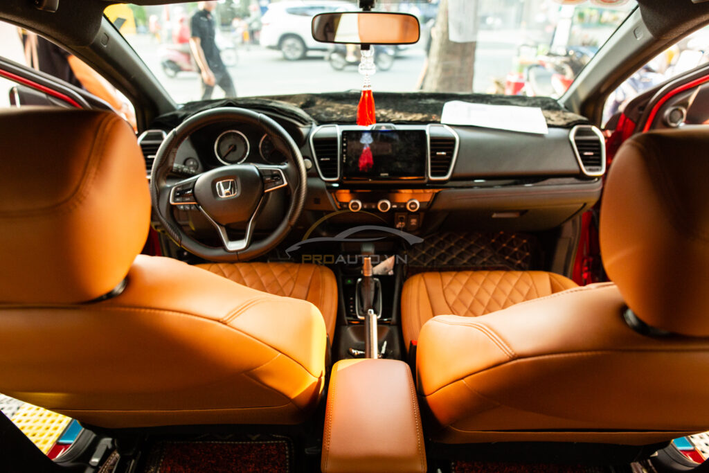 Bọc ghế da cho ô tô6