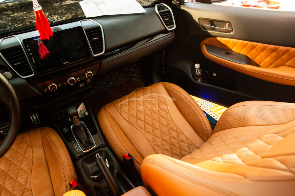 Bọc ghế da cho ô tô6