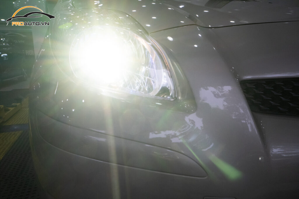 Độ đèn xe ô tô