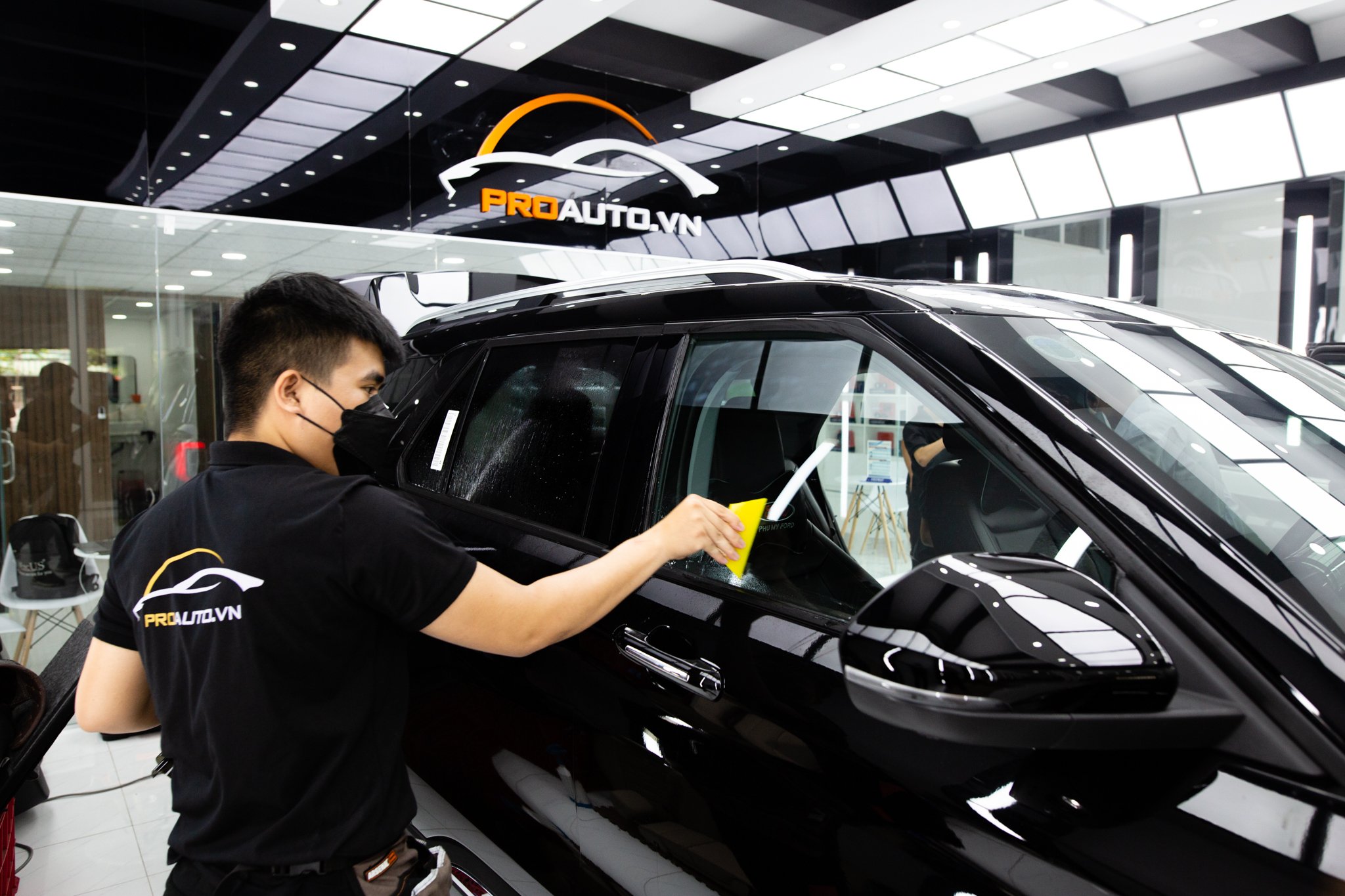 Dán phim cách nhiệt tại Proauto.vn