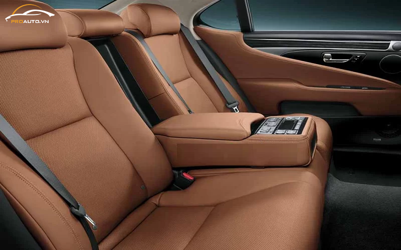 Bọc ghế ô tô da bò thật