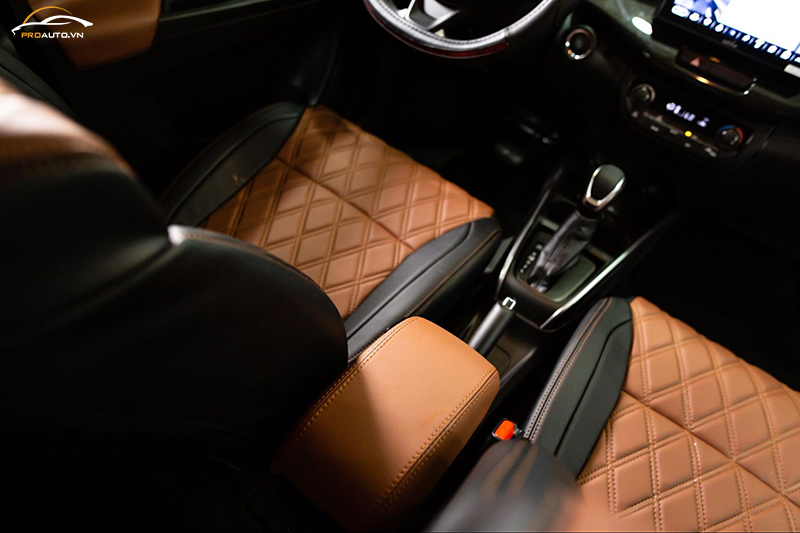 Các mẫu bọc ghế da ô tô đẹp nhất hiện nay