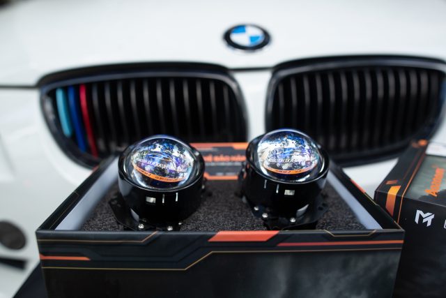 Độ đèn xe ô tô