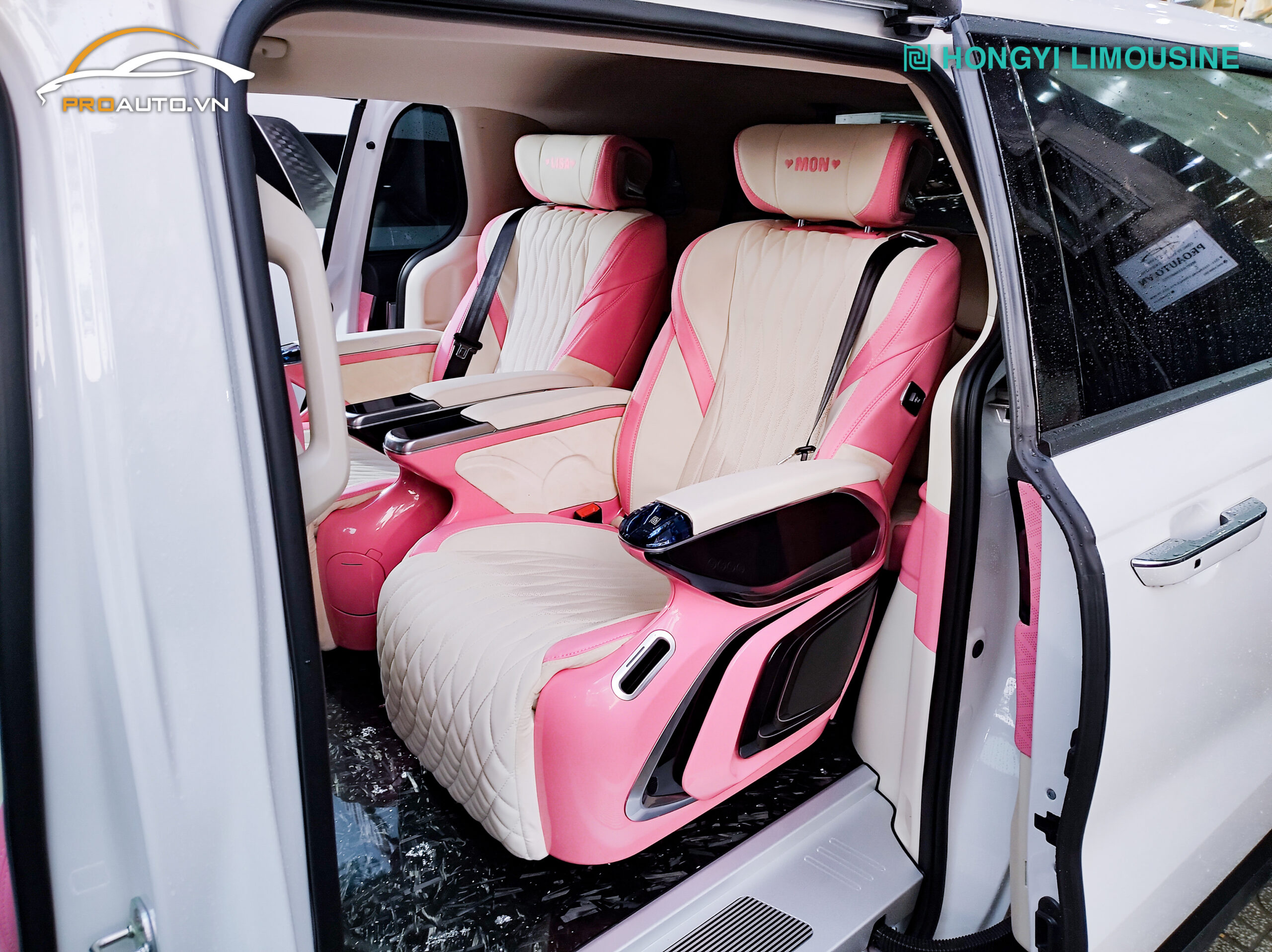 Độ ghế limousine xe Kia Carnival