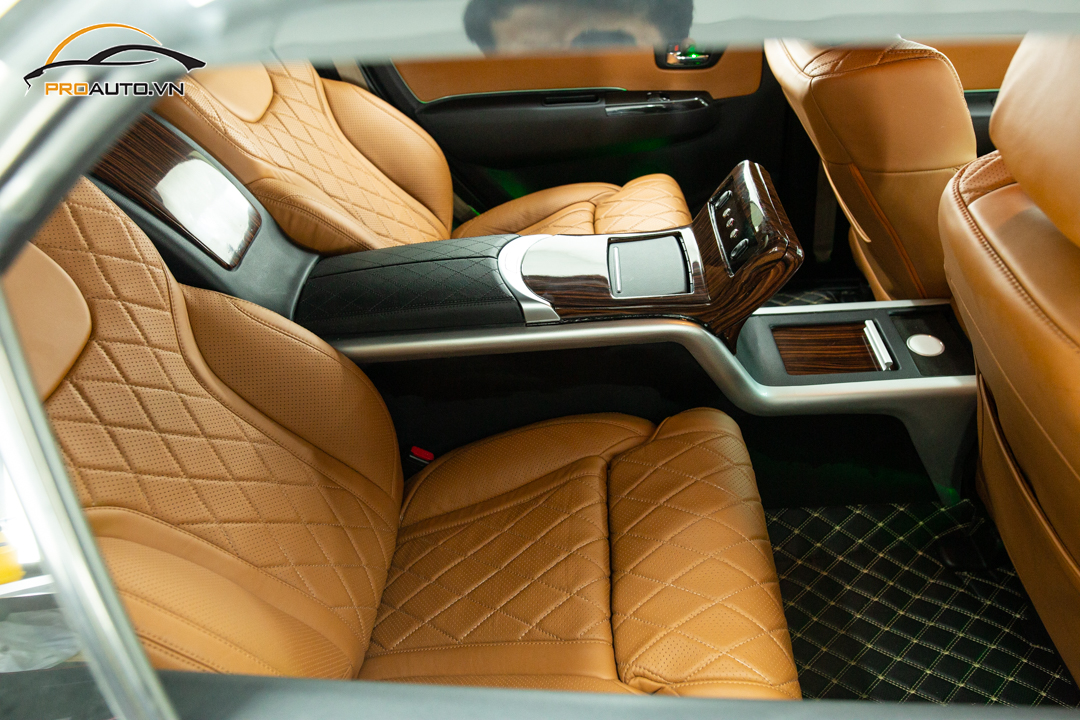 Độ ghế limousine phiên bản 4 chỗ hạng thương gia  