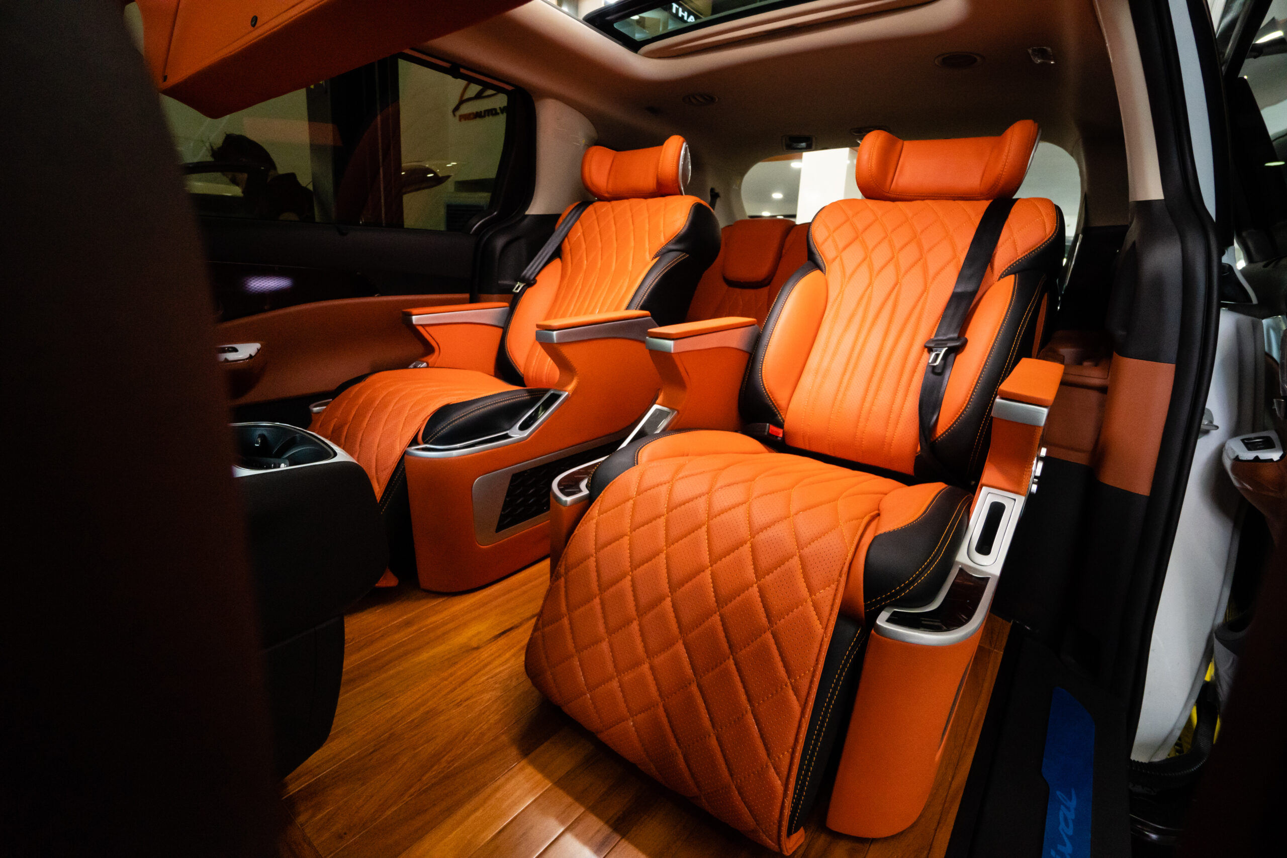 Nâng cấp sàn gỗ tăng tính thẩm mỹ cho khoan nội thất