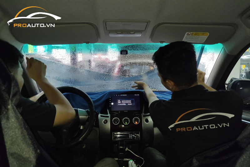 Một số lưu ý quan trọng cần biết khi dán phim cách nhiệt tại Thành phố Thủ Đức