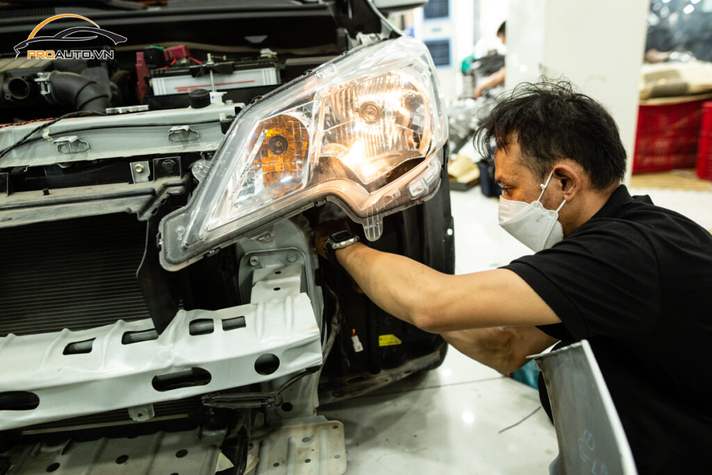 Thi công độ đèn tăng sáng chuyên nghiệp tại Proauto.vn