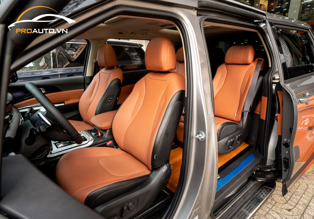 Thi công bọc da cho ghế nỉ xe ô tô tại Proauto.vn