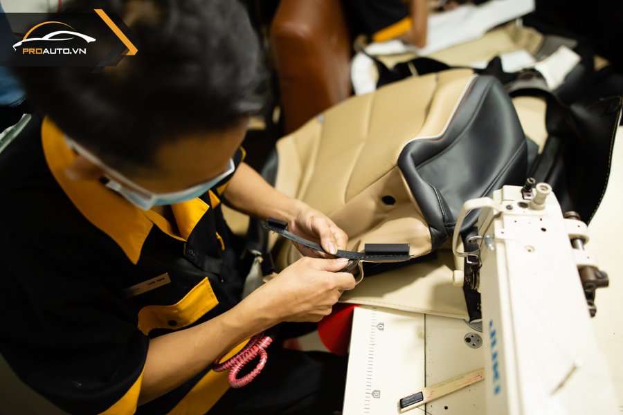 Thi công bọc da cho ghế nỉ xe ô tô tại Proauto.vn
