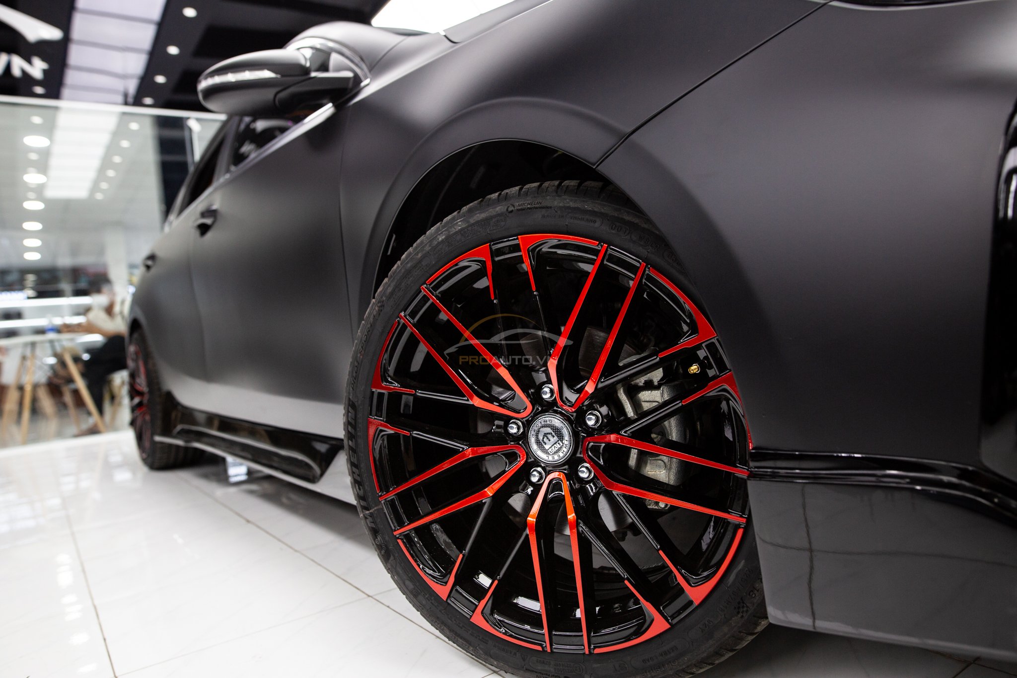 Phụ kiện đồi chơi xe hơi mâm lazang