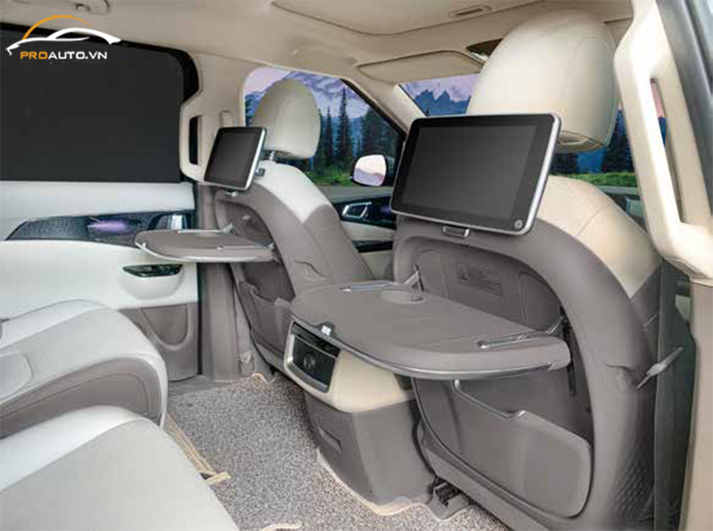 Bàn xếp Kia Carnival