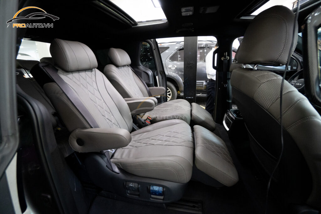 bọc ghế da cho xe ô tô