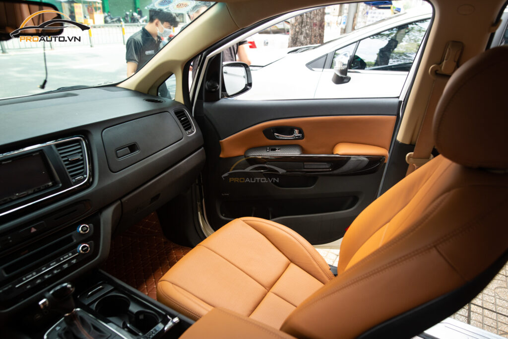 bọc ghế da cho xe ô tô