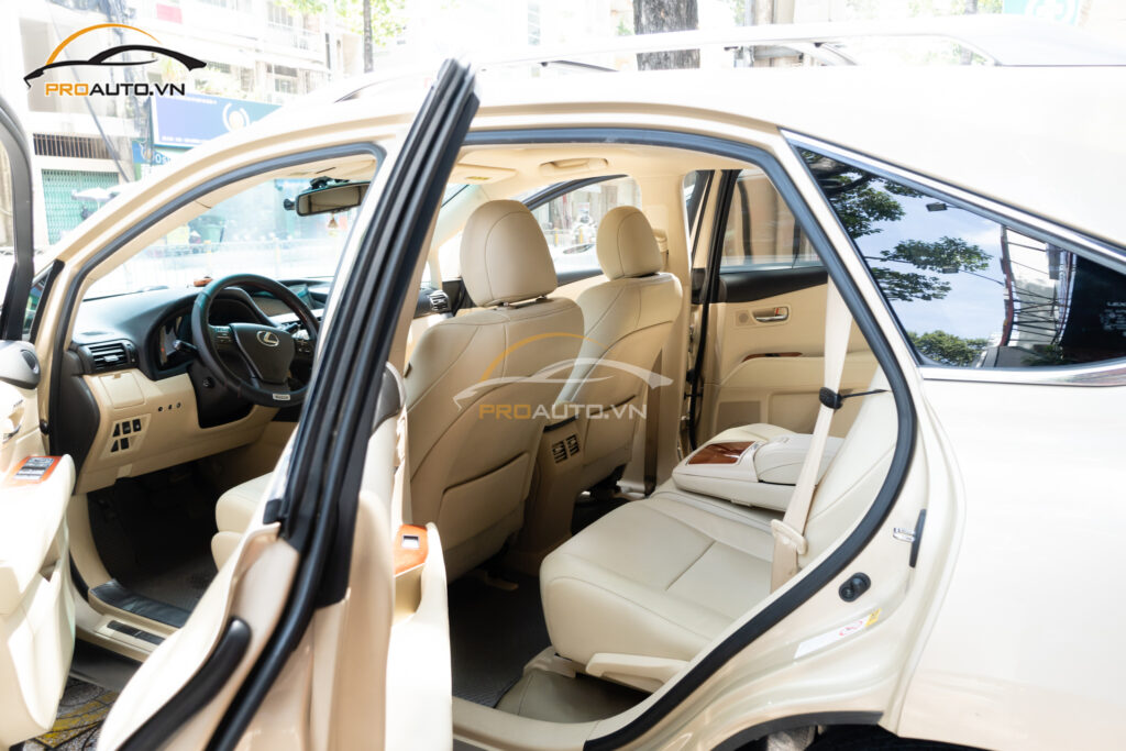 Các mẫu bọc ghế da xe ô tô