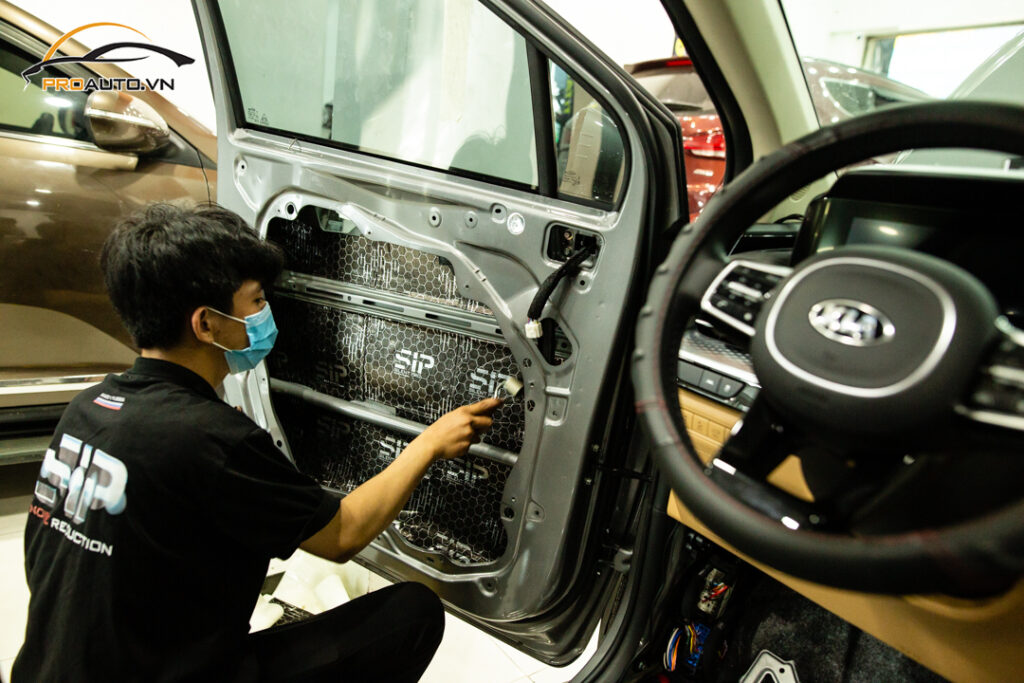 dán chống ồn ô tô