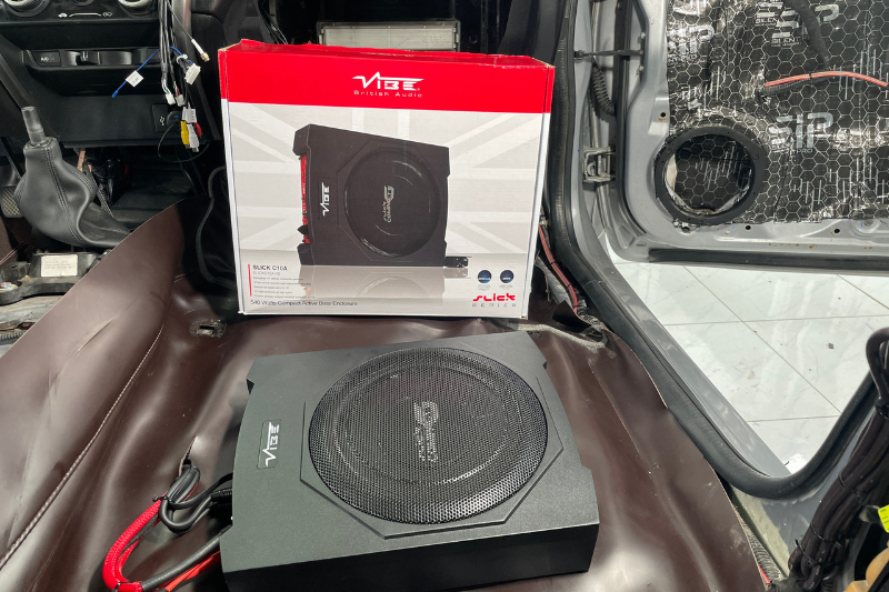 Loa Sub gầm ghế ô tô Vibe