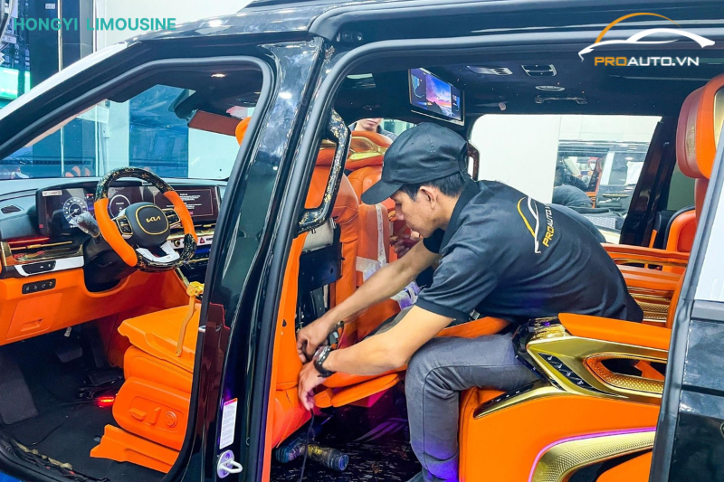 Thi công độ Limousine HongYi cho ô tô tại PROAUTO.VN