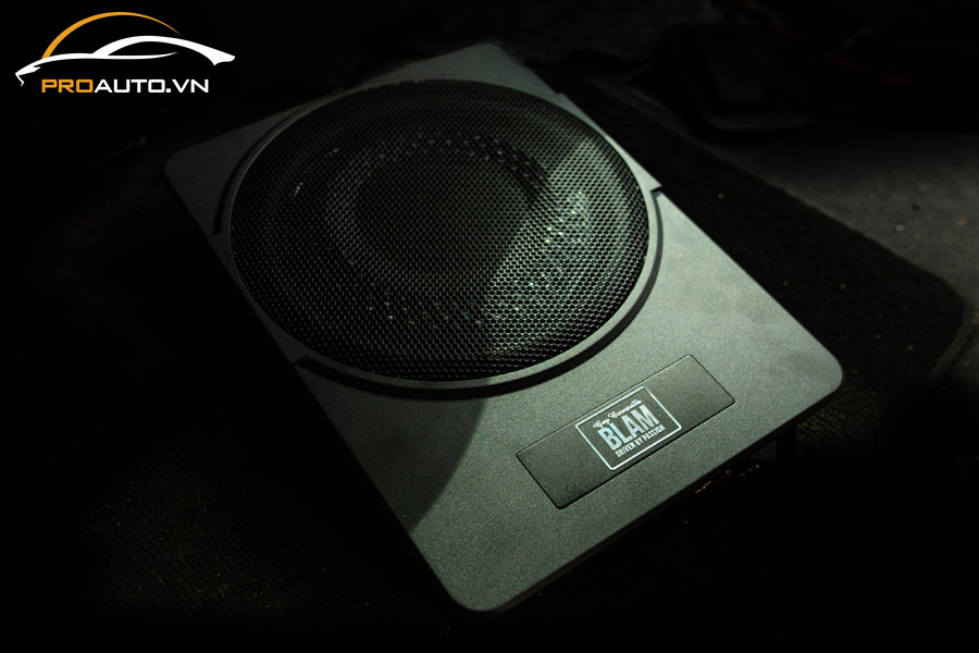 Sub gầm ghế thương hiệu Blam