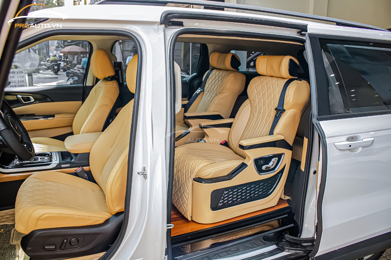 Độ ghế Limousine cho xe Kia Carnival tại Proauto.vn
