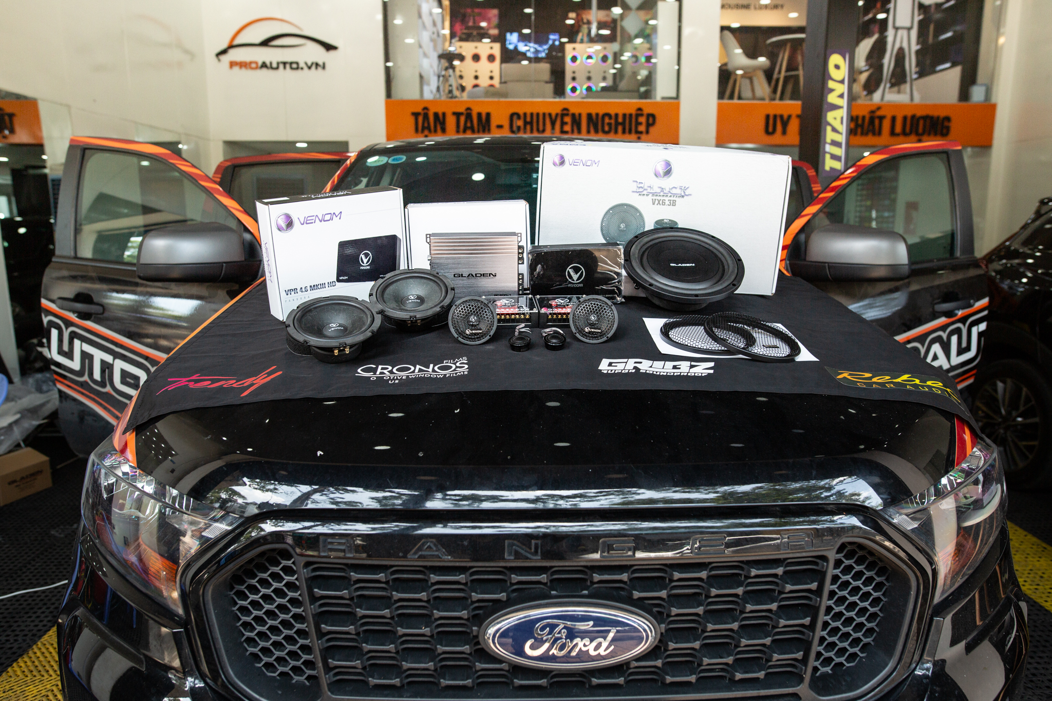 Nâng cấp âm thanh cho xe For Ranger