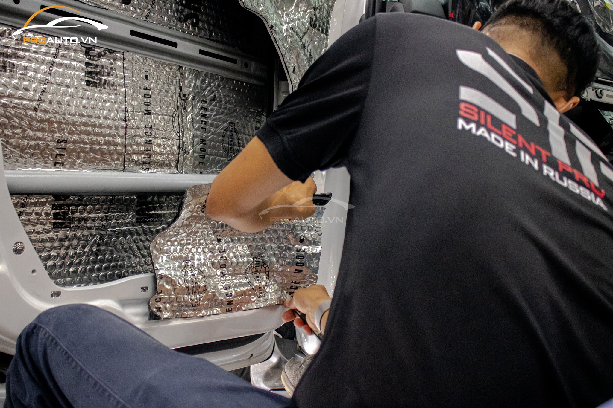 Nâng cấp âm thanh xe hơi kết hợp cách âm chống ồn